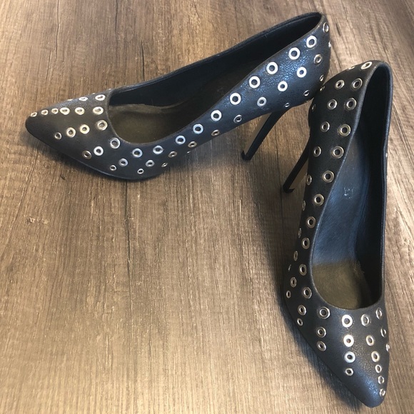 Aldo Women’s Heels - Picture 2 of 3